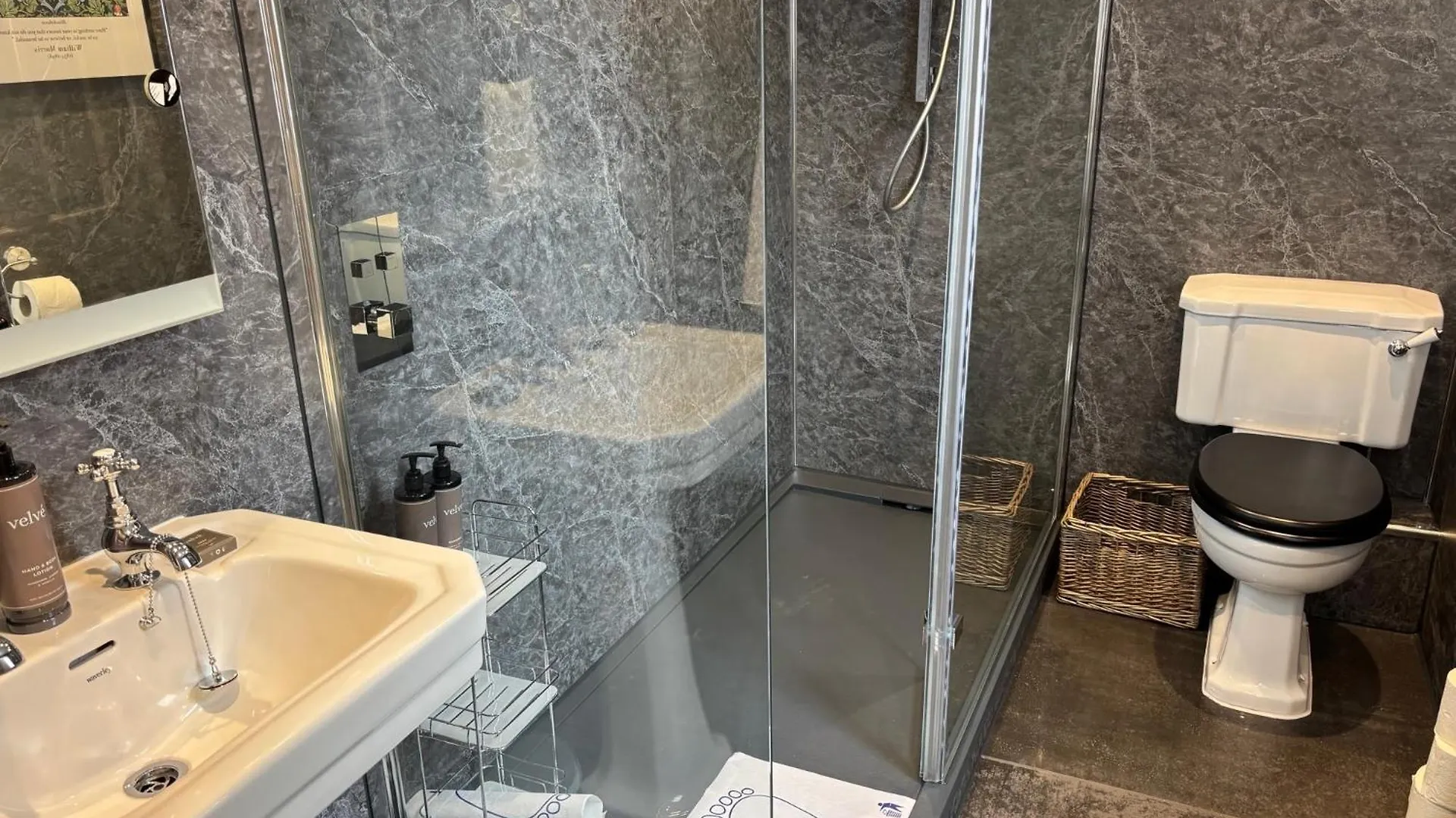 Отель The Crown Inn Roecliffe